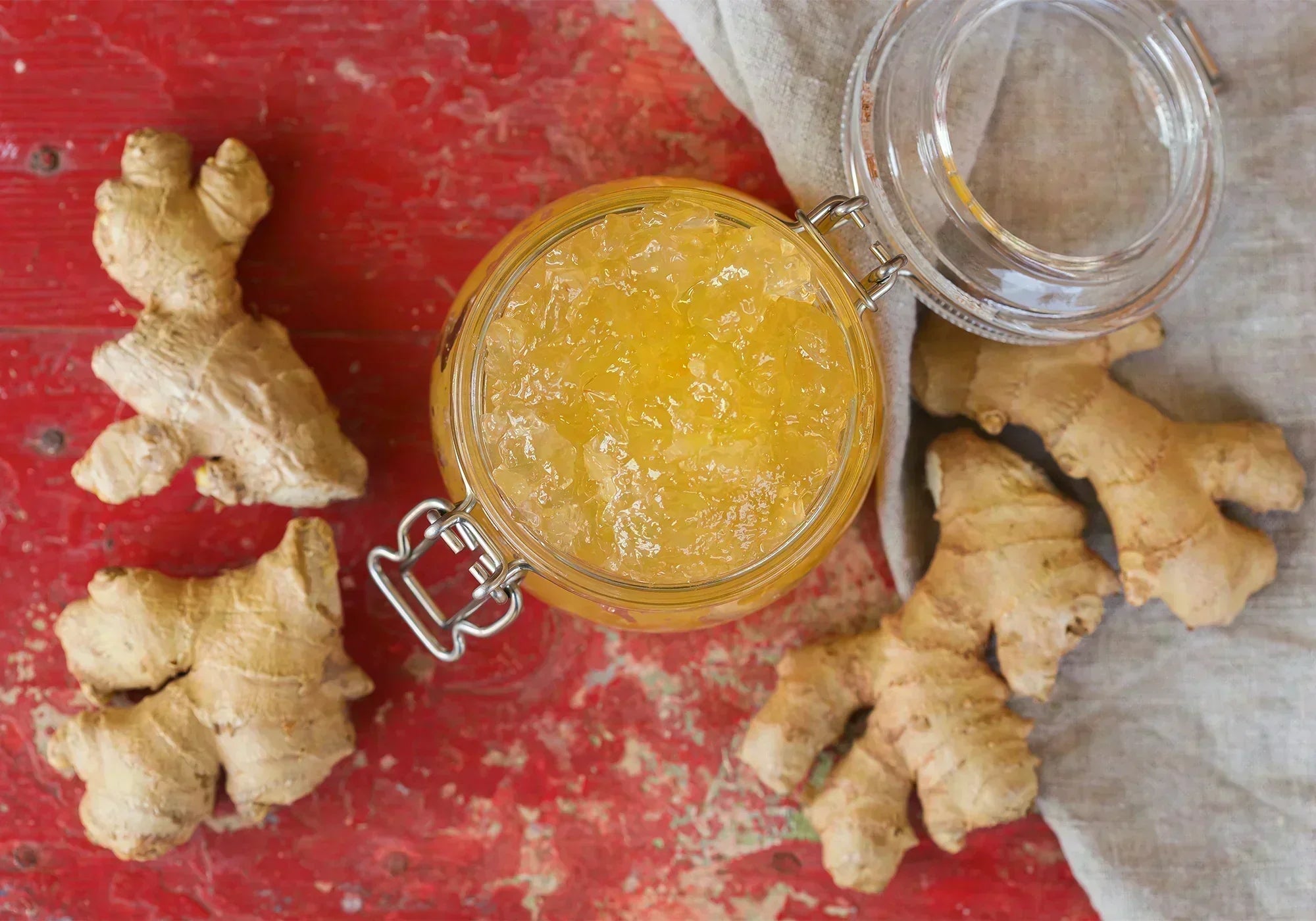 Настърган джинджифил с мед за кашлица