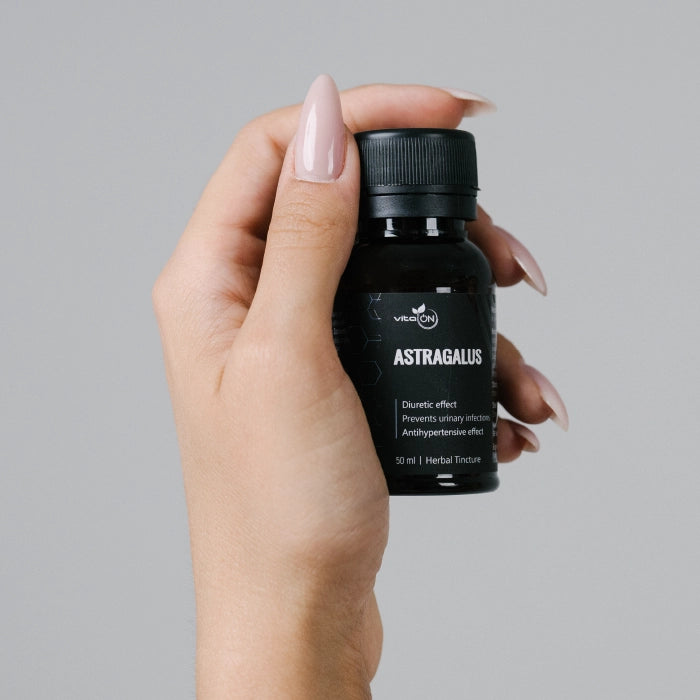 Тинктурата от Астрагал понижава кръвното налягане и забавя процесите на стареене